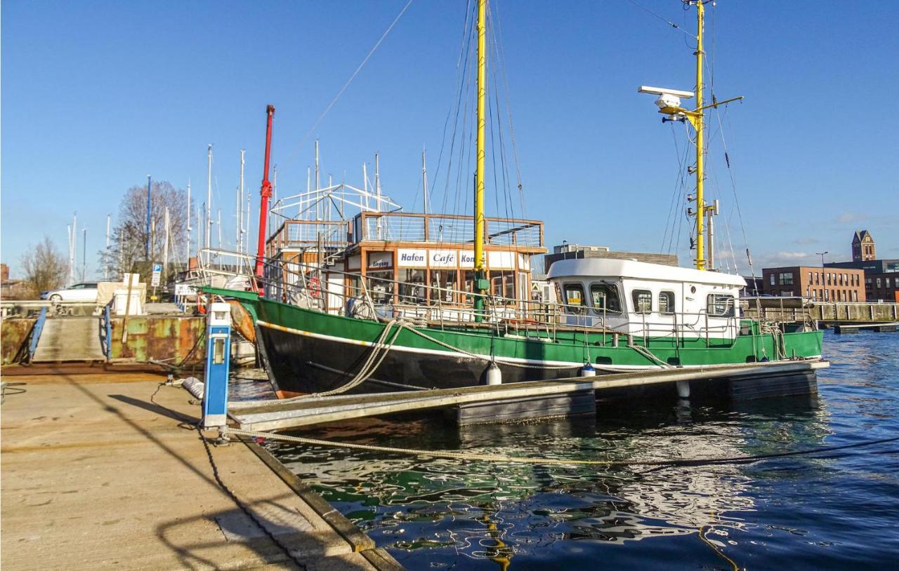 2 Bedroom Amazing Ship In Wismar Bagian luar foto